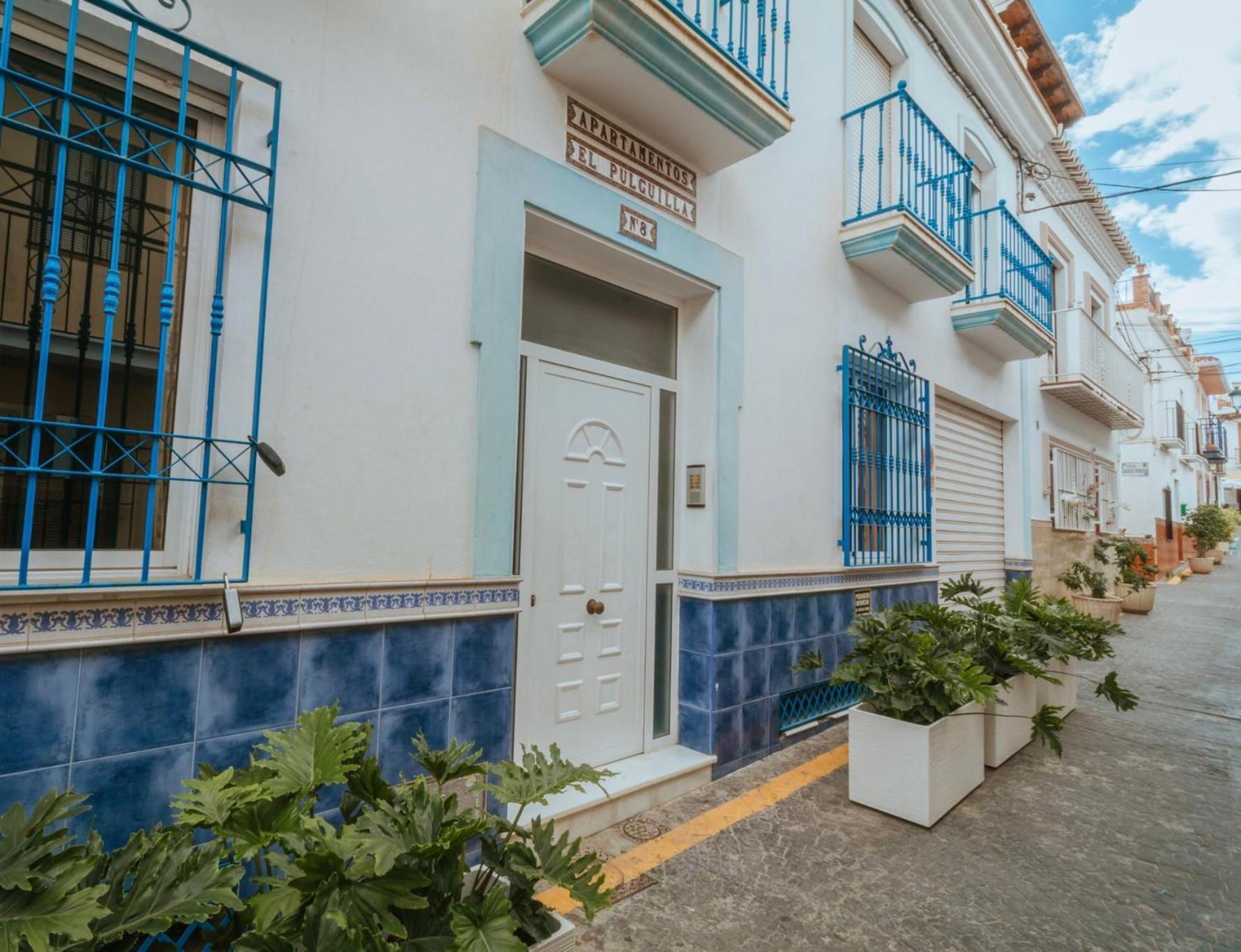 Las Flores Apartments Nerja Exterior photo